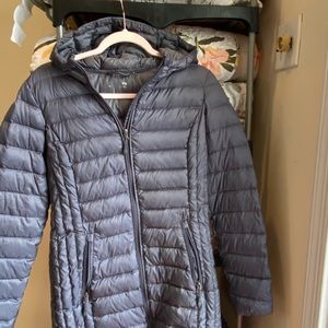 I have a light winter coat for sale as the pictures.